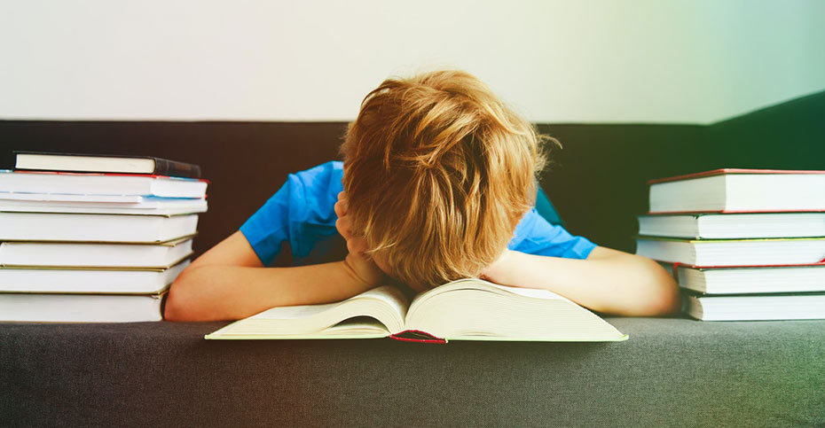 آیا خواب می‌تواند بر توانایی خواندن کودک تأثیر بگذارد؟