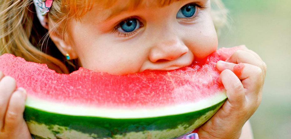 آیا کودک من به اندازه کافی میوه و سبزیجات مصرف می‌کند؟