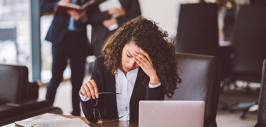 اضطراب در محل کار چه نشانه‌هایی دارد؟