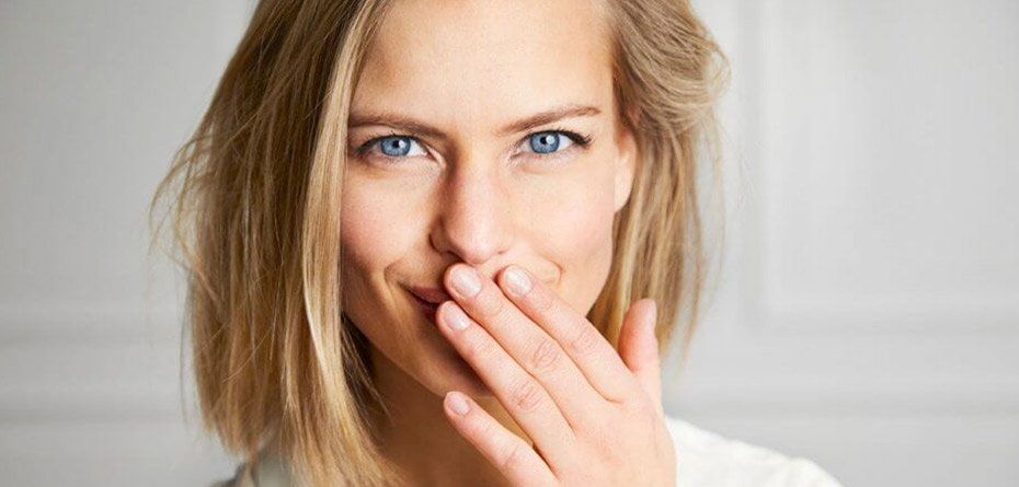 ۱۰ درمان خانگی برای رفع خشکی دهان