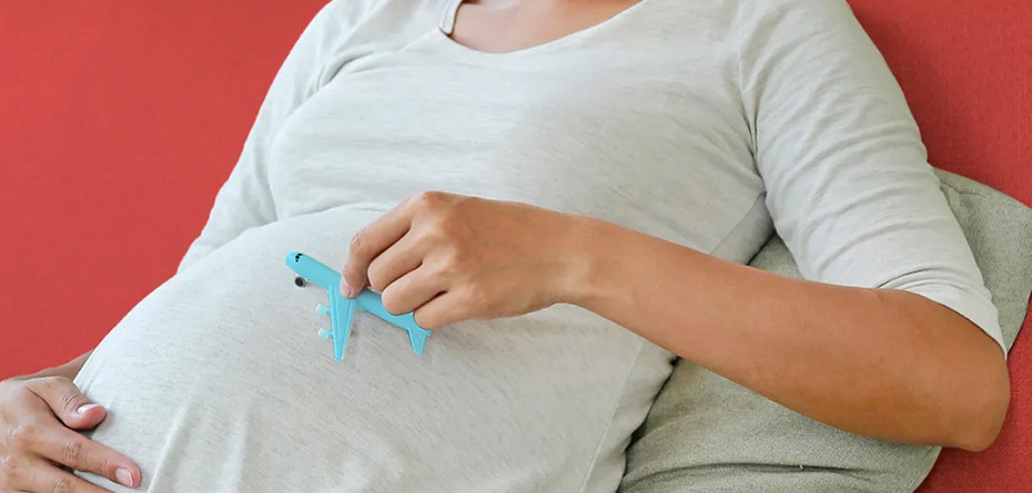آیا می‌توان در دوران بارداری با هواپیما سفر کرد؟