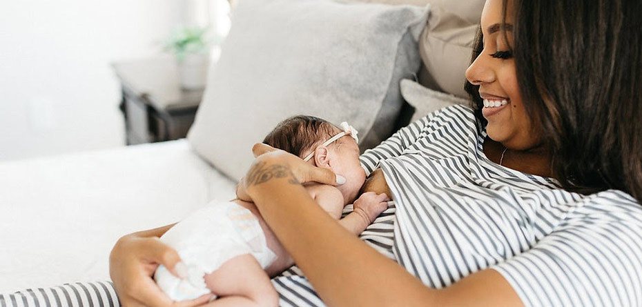 کدام موقعیت شیردهی برای مادر و نوزاد راحت‌تر است؟