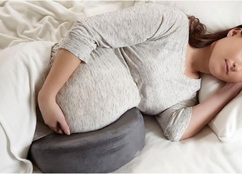 نحوه درست خوابیدن در بارداری بدون آسیب دیدن جنین