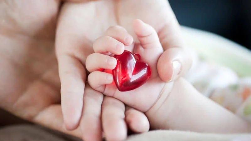 آشنایی با نقص مادرزادی قلب کودکان 